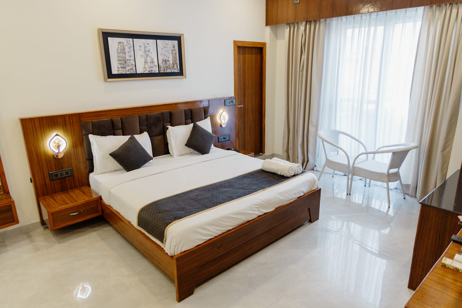 Sunset Terrace Suite